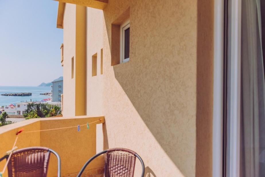Apartmani Lasta Dobra Voda Exteriér fotografie