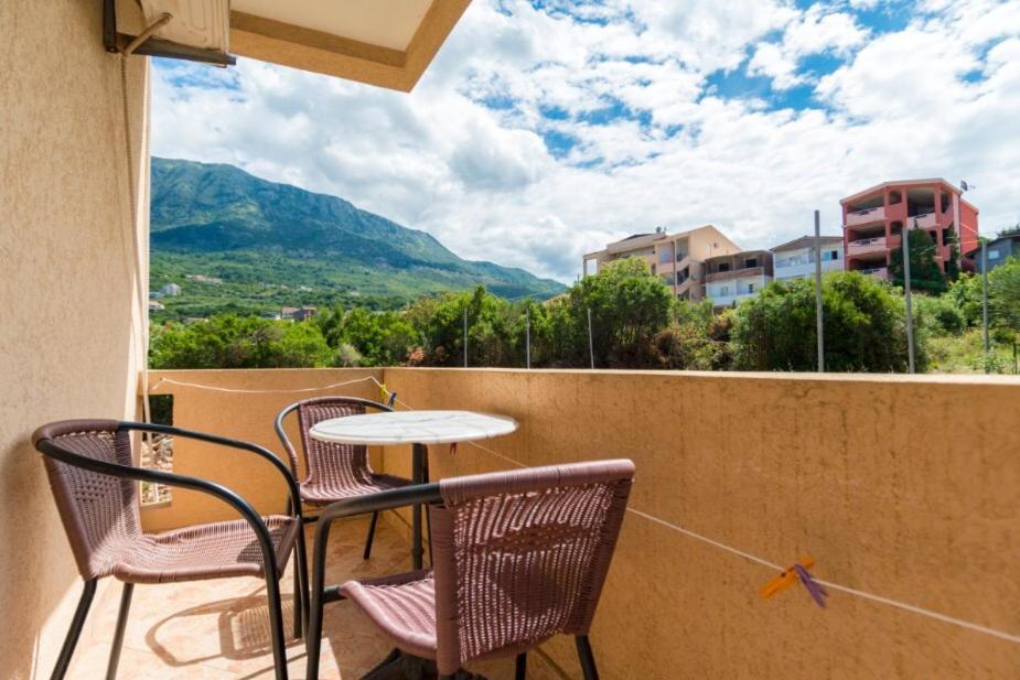 Apartmani Lasta Dobra Voda Exteriér fotografie