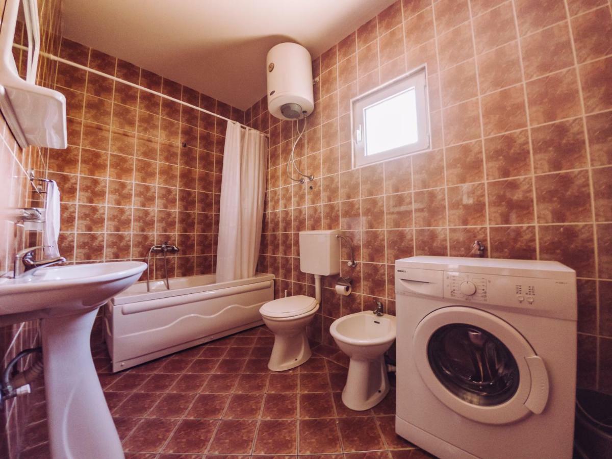Apartmani Lasta Dobra Voda Exteriér fotografie